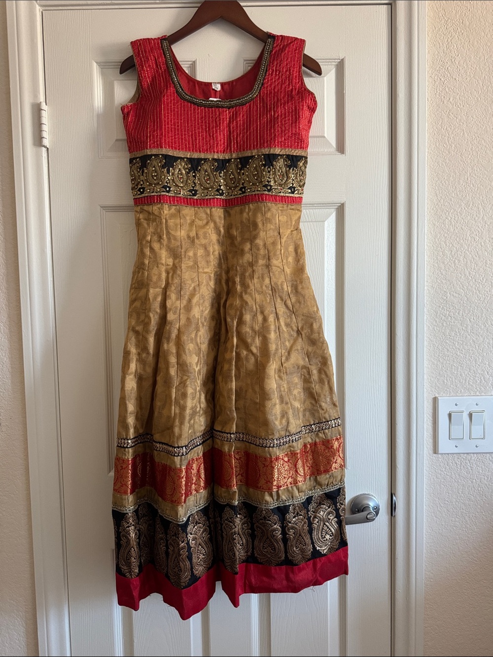 Red and Gold Women’s Bohemian Midi Dress